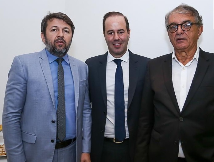 Que tal voar de Fortaleza direto para Paris?