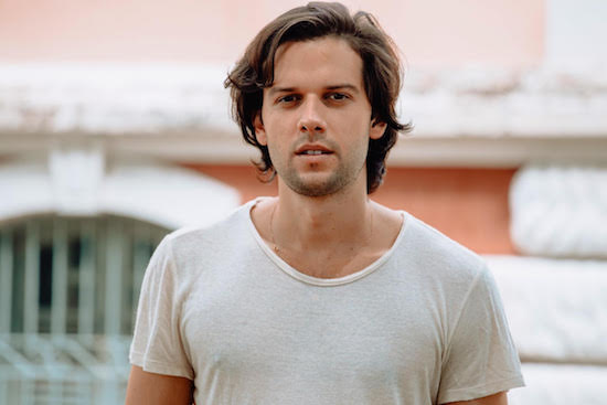 Davi Cartaxo estreia clipe na programação do canal Bis. Confira!