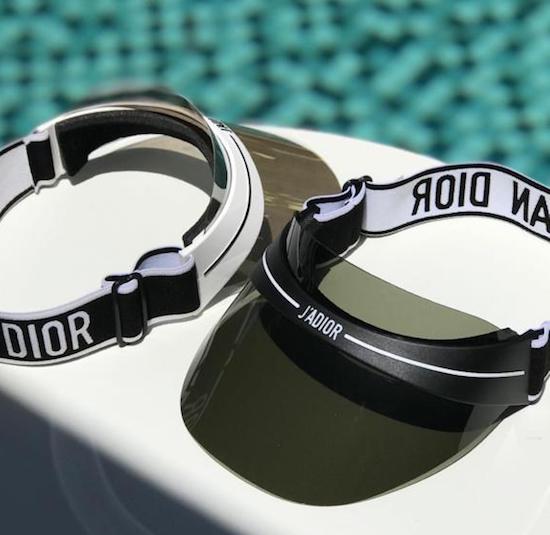 Queridinha das grifes e celebridades, a viseira é tendência para o Verão 2019