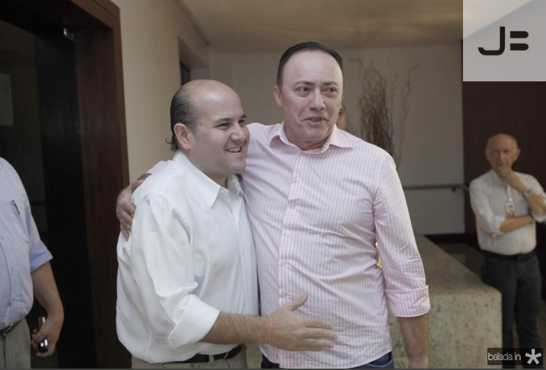 Roberto Cláudio recebe o Troféu Personalidade Turística ABIH 2014