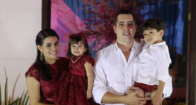 Os 2 aninhos de Sara Leal!