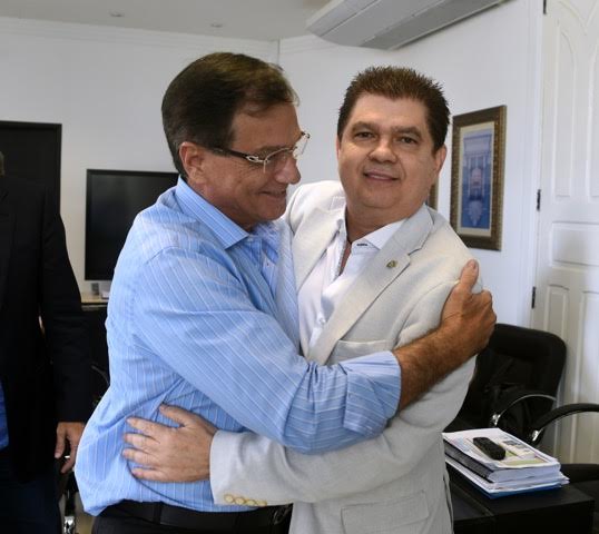 Beto Studart e lideranças do comércio se reúnem com Mauro Filho