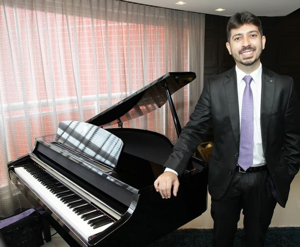 Felipe Adjafre quebra recorde nacional