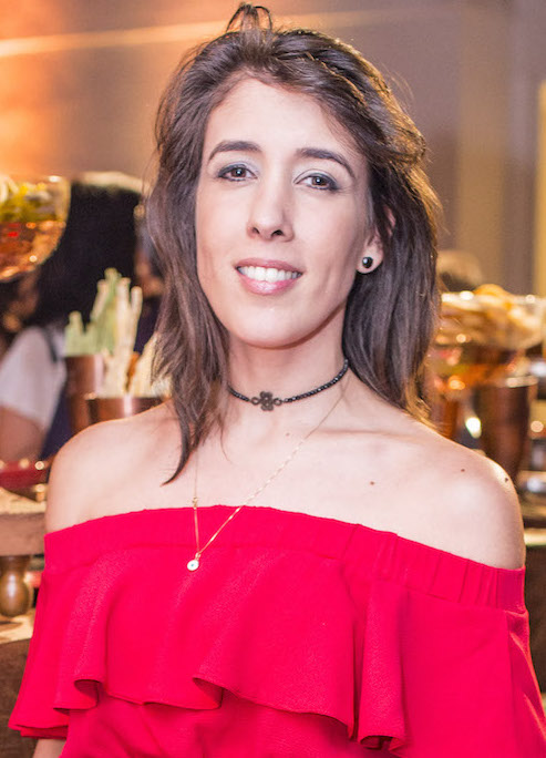 Raquel Machado arrasa com look NV Nicole Vasconcelos