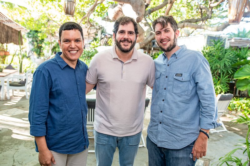 Colosso serve de palco de encontro do grupo de João Henrique Baltazar