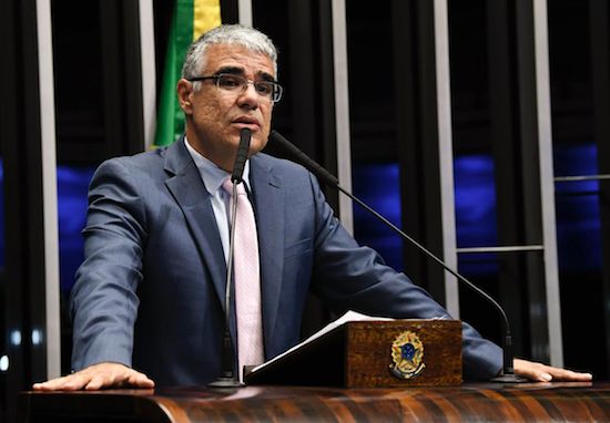 Eduardo Girão proporá PEC de renúncia ao foro privilegiado