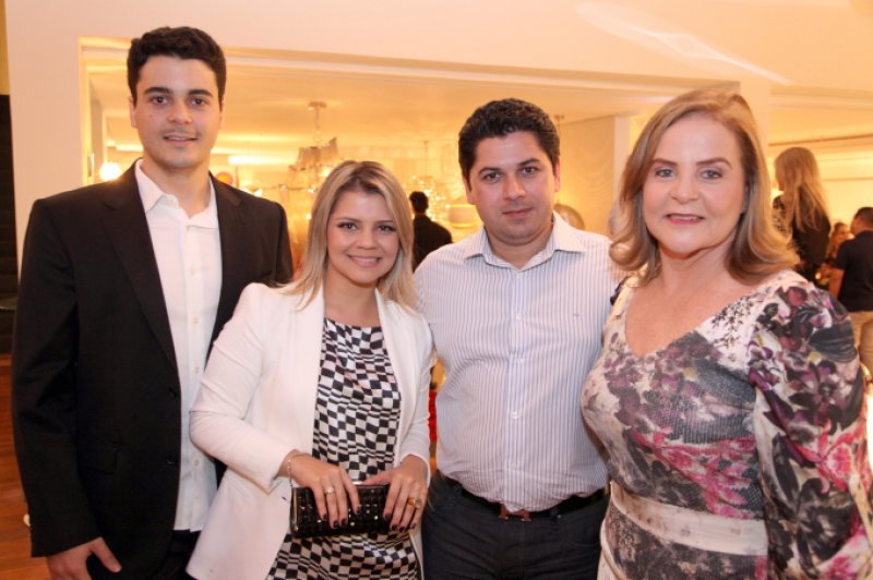 Brilho puro! - Candela abre um novo espaço e enche de brilho a Praça Portugal