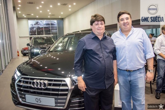 Veículos elétricos e híbridos devem “invadir” o mercado global até 2030