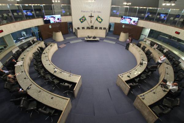 Zezinho Albuquerque promove diálogo e renovação na Assembléia Legislativa