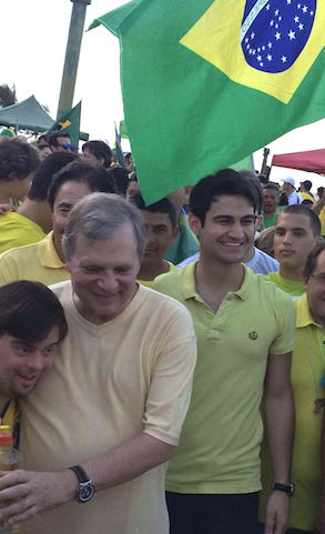 Cearenses vão às ruas para manifestação contra o PT!
