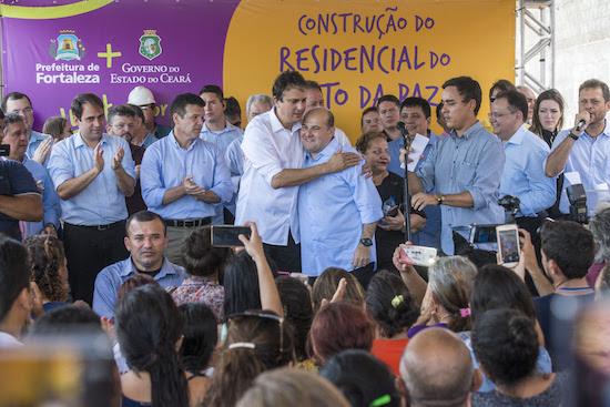 Prefeitura e Governo do Ceará assinam ordem de serviço de novo residencial