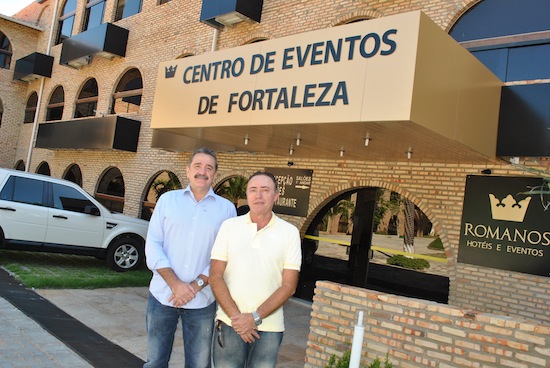 Darlan Leite inaugura hotel com Centro de Eventos