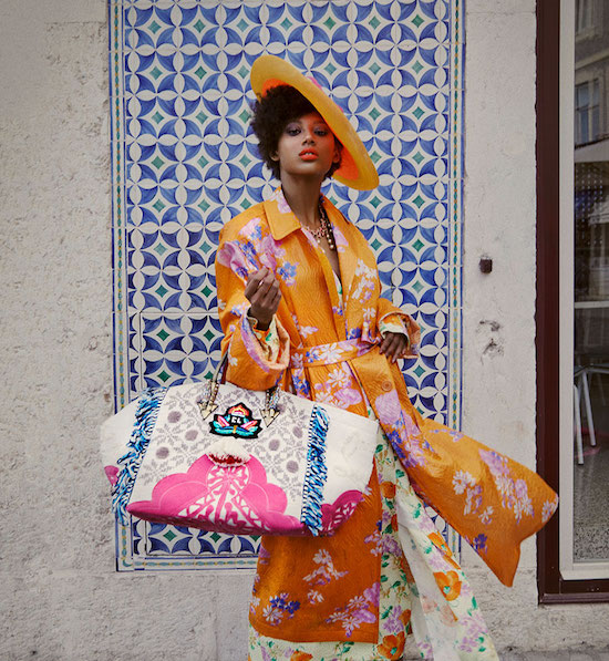Christian Louboutin se inspira na cultura portuguesa e lança nova mala fashionista