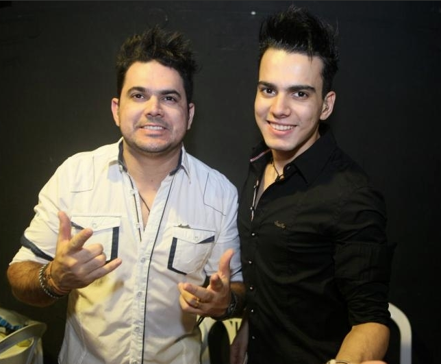 Luis Marcelo e Gabriel esquentam a noite desta terça, no Austin Pub