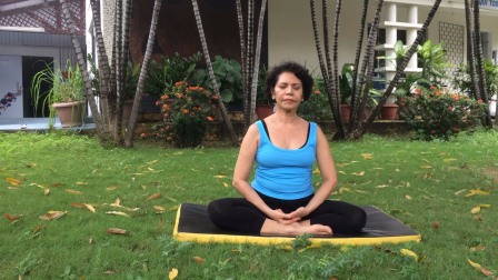 Universidade Sem Fronteiras promove aulão grátis de  yoga e meditação