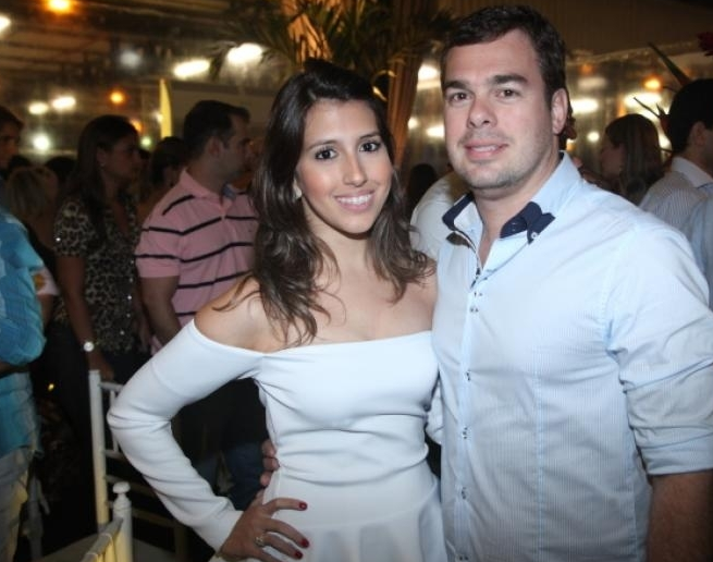 Tayra Romcy e Leonardo Aguiar comemoram os 5 anos da LaVie