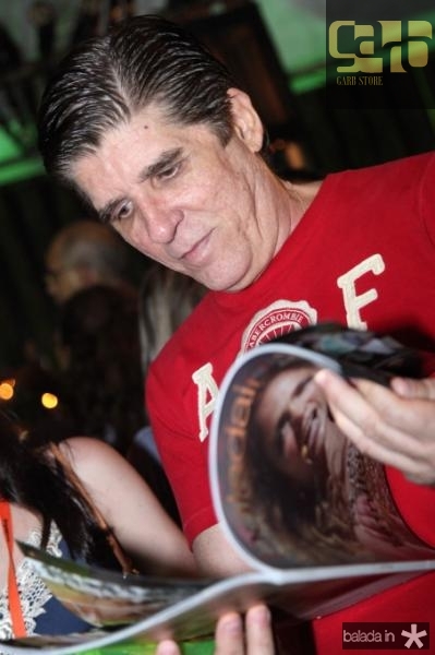 A Revista Balada In sai do forno