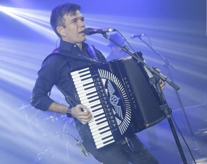 Waldonys lança novo DVD e comemora aniversário