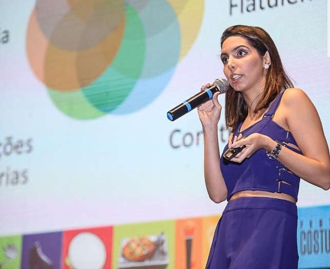 Nutricionista Carla Laprovítera aterrissa em São Paulo