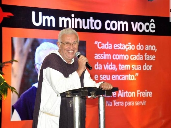 Padre Airton Freire cumpre agenda em Fortaleza