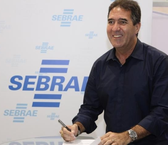 Fecomércio/CE recebe homenagem na Assembleia Legislativa