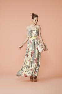 Maria Filó e Benefit em parceria para o verão