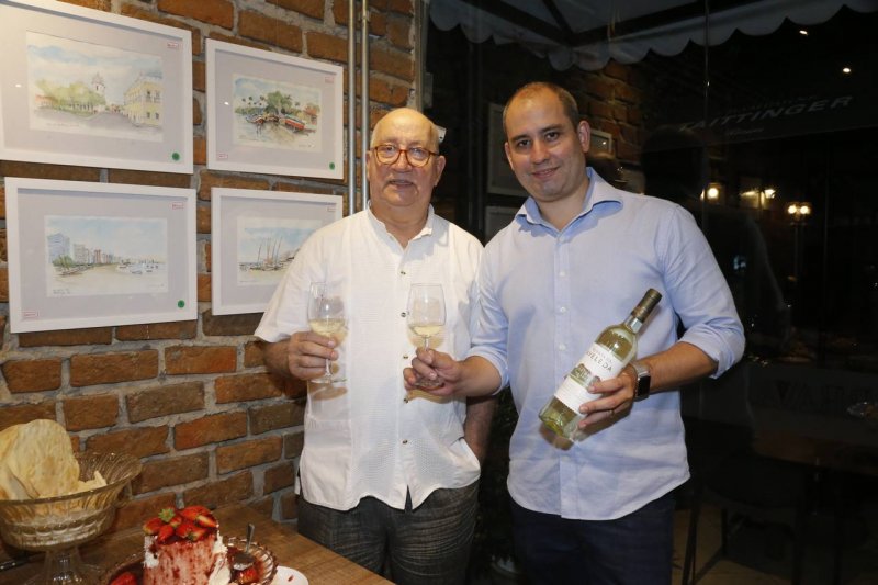 Domingos Linheiro reúne convidados especiais durante abertura de exposição na Brava Wine