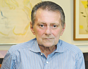 Dupla homenagem para o chanceler Airton Queiroz