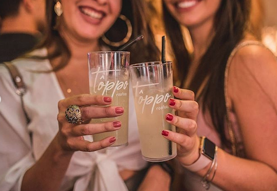 Vem saber o que rola no Tôppo Rooftop neste sábado
