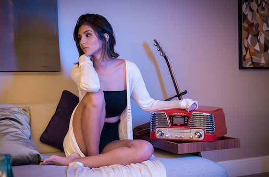 Rayane Fortes lança seu primeiro single autoral. Vem ouvir!