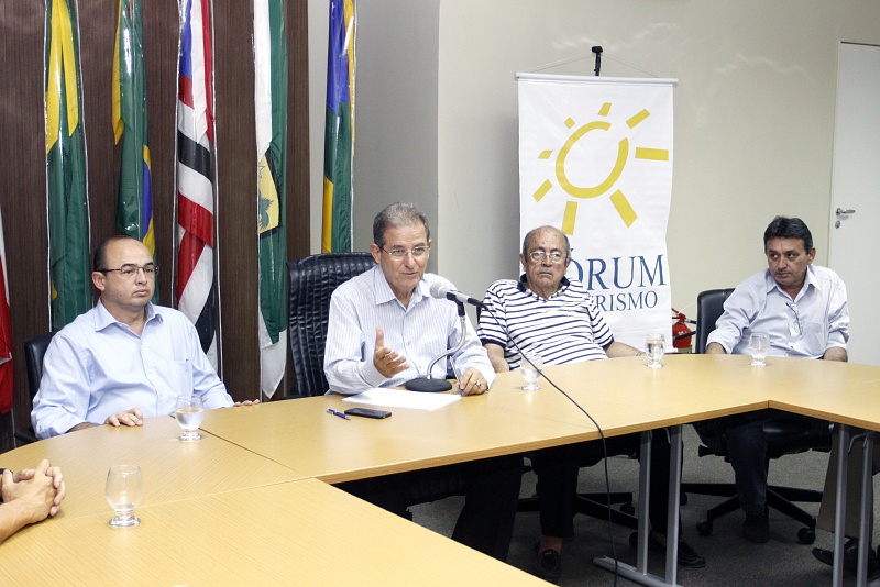 Fórum discute o desenvolvimento do Turismo da Costa Leste do CE