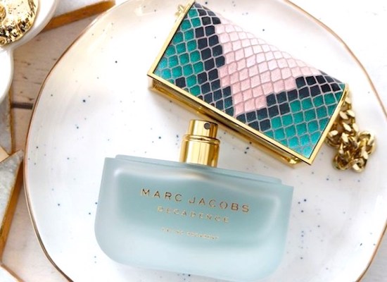 Marc Jacobs lança nova fragrância que é puro luxo. Vem conhecer!
