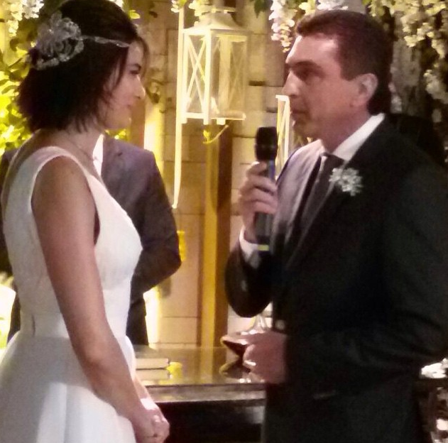 Maryana Canamary e Idézio Rolim oficializam união