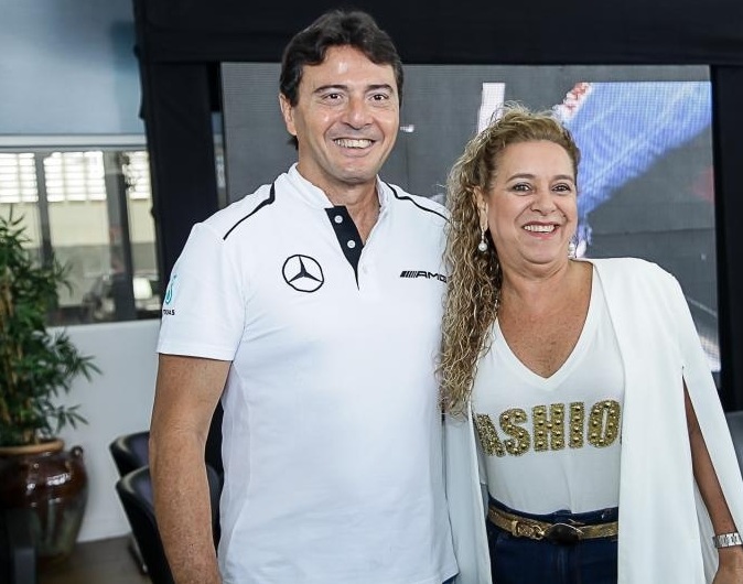 Luiz Teixeira movimenta showroom do Espaço Lexus