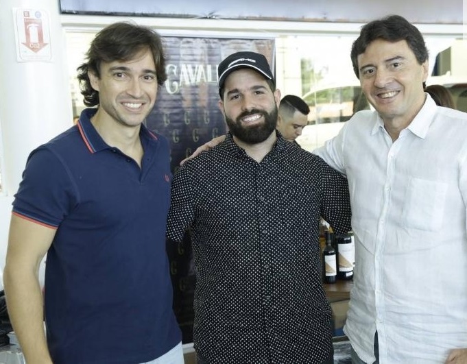 Luiz Teixeira e Rodrigo Carvalho apresentam o novo Mercedes GLA