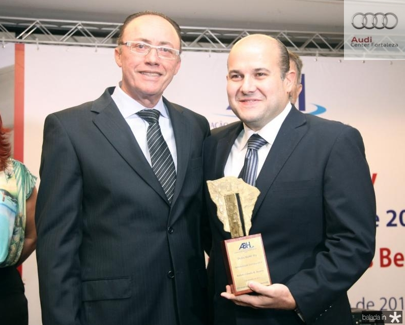 Prefeitura de Fortaleza inaugura sistema de bicicletas compartilhadas