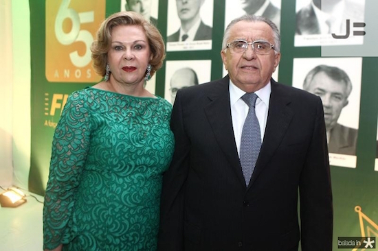 João Carlos Paes Mendonça realiza confraternização com a imprensa