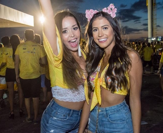 Cenários privilegiados marcam folias de pré-carnaval na cidade