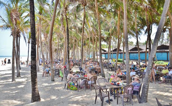 Espaço Ao Vivo Rádio Beach traz shows durante o fim de semana