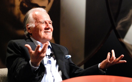 Ciro Gomes apresenta livro de Mino Carta