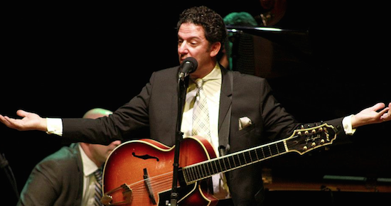 Ícone do Jazz,  John Pizzarelli faz show no Iate Clube