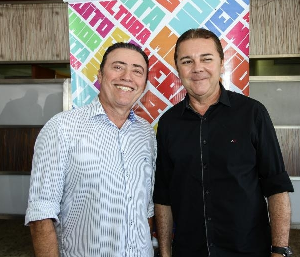 Eliseu Barros toma posse na presidência da ABIH-CE