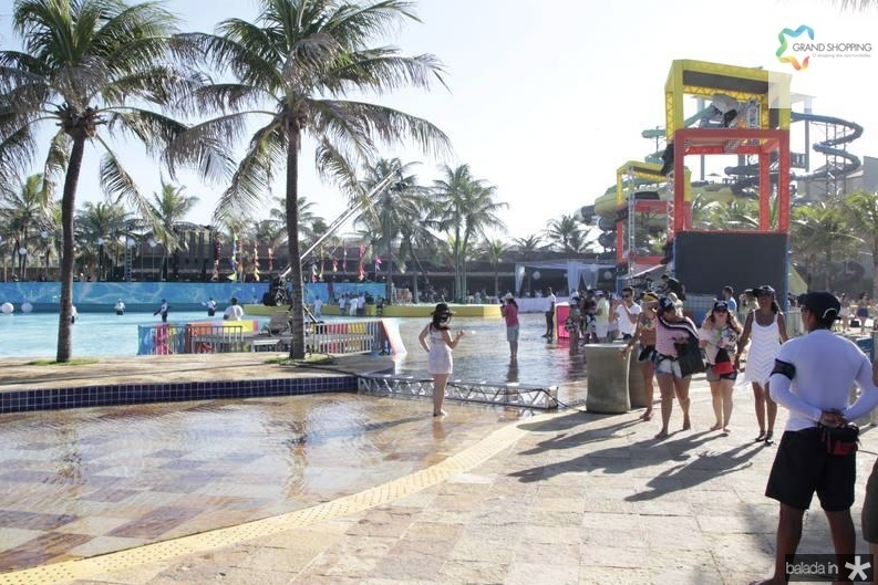 Beach Park participa da maior Aula de Natação do Mundo