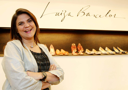 Luiza Barcelos aterrissa na Meia Sola para lançamento de verão