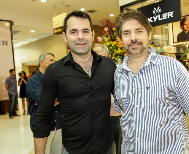 Allan Sankey inaugura nova loja Ferrovia Eyewear, no Grand Shopping