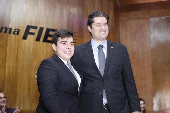 AJE Fortaleza e Fajece recebem Ari de Sá Neto e Bruno Girão