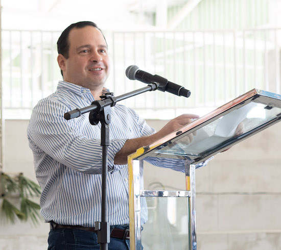 Com prefácio de Igor Queiroz, livro de Raimundo Girão é reeditado pelo Instituto Myra Eliane