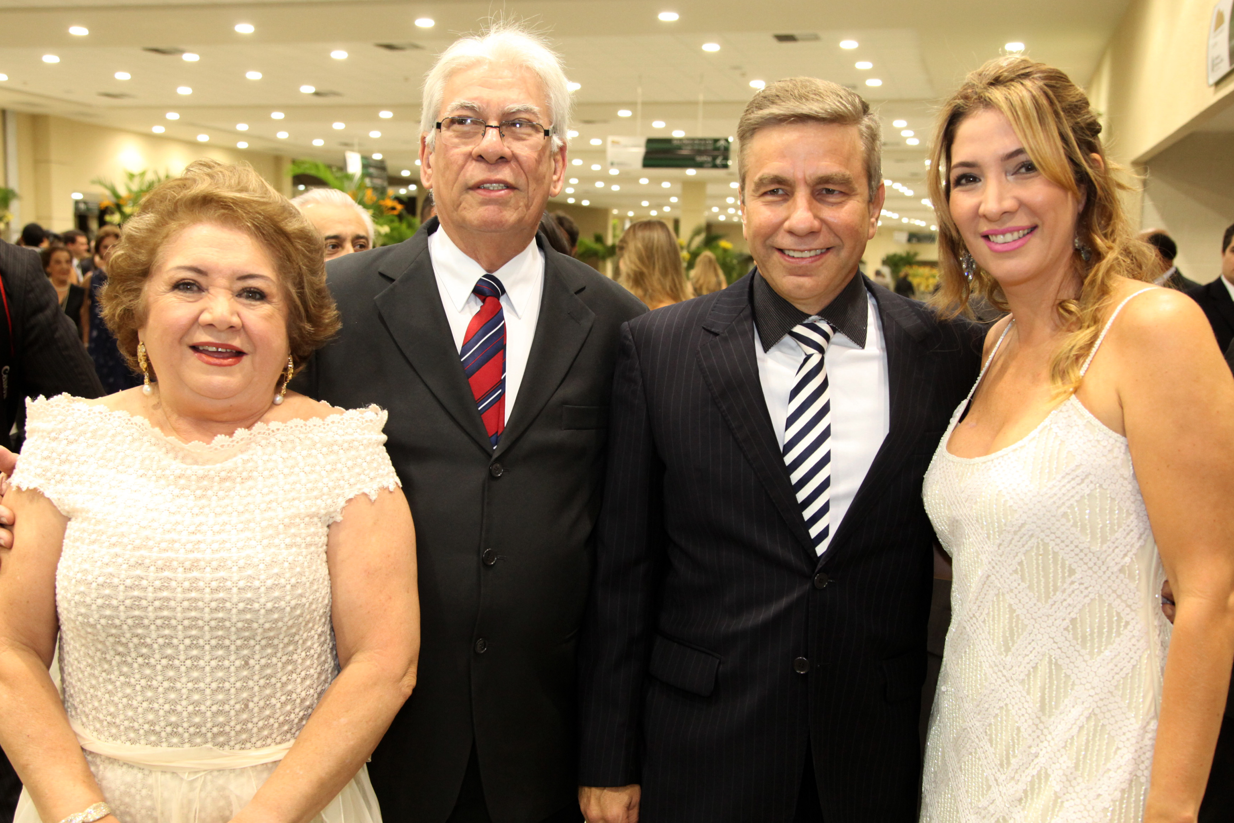 Mana e Manoel Holanda festejam bodas de ouro