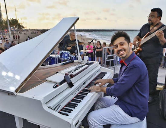 Pôr do Sol Fortaleza leva música de qualidade até a praia do Mucuripe