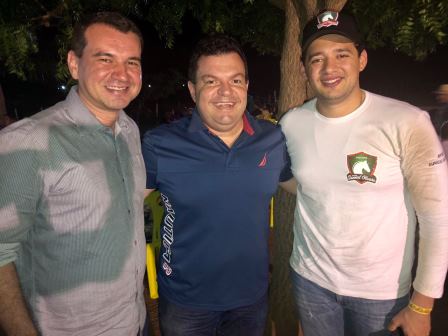 Danniel Oliveira anfitriona em  Lavras da Mangabeira
